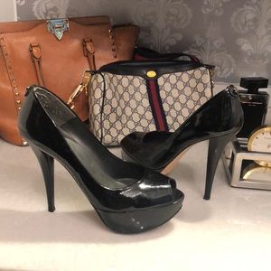 Stuart Weitzman “diplille” pumps